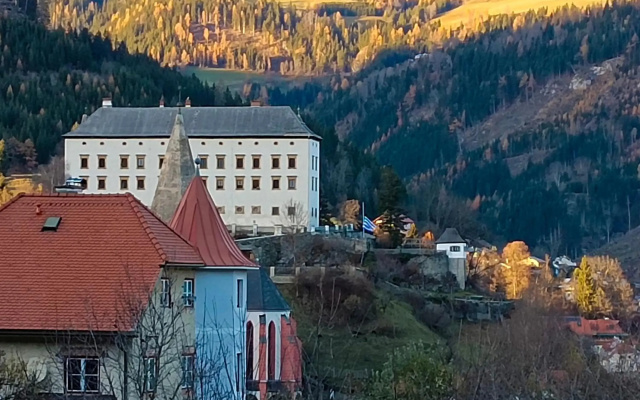 Müller Apartment