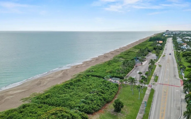 Ocean Drive Villas- Unit A