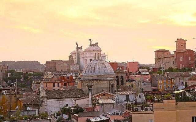 Atticus Forum Romanum Luxury Penthouse