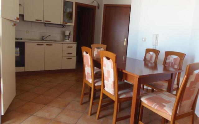 Apartment House Nono