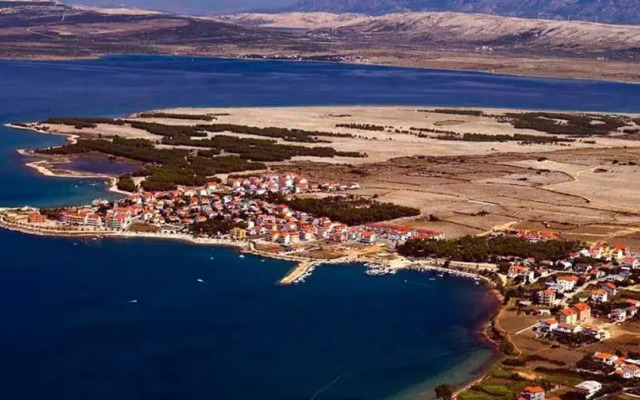 Apartments MINT Povljana - 50m from sandy beach
