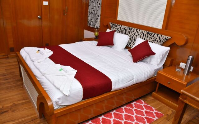 Glen Premium Villa By Lexstays