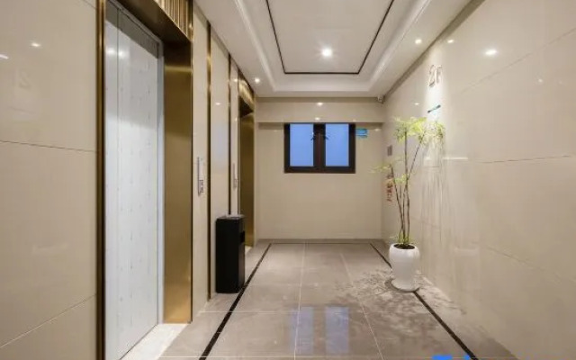 Yiduo Hotel (Longguang Provence Jiangnan Park Subway Station Branch)