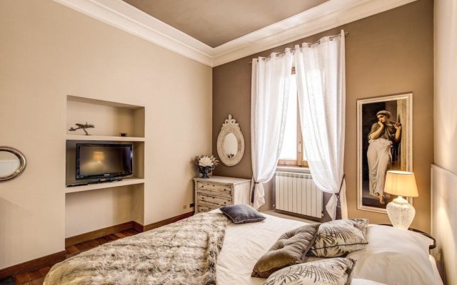 Spanish Steps Miracle Suite
