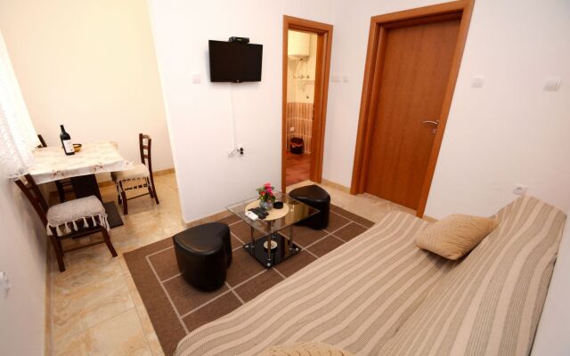 Apartments Marinero