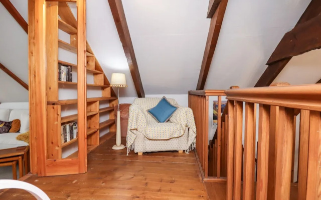 Two Shoes Cottage