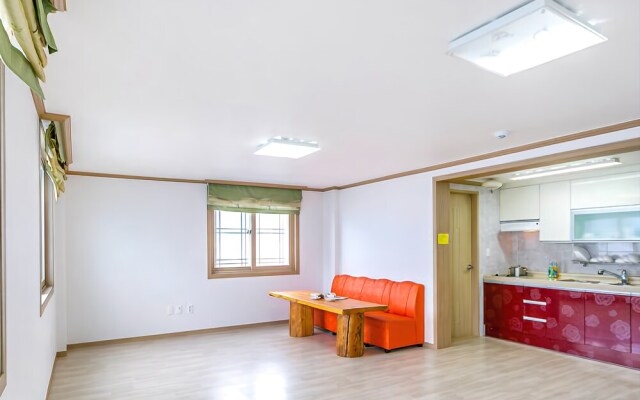 Geoje Beach Maru Pension
