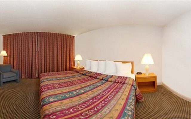 Clarion Hotel & Convention Center - Atlantic City West -