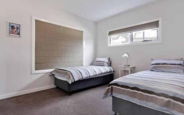 Alaska 8 Poley Cow Lane