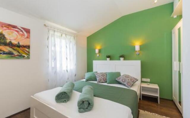 Rooms Carmela