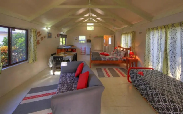 Holty's Hideaway Ha'atafu
