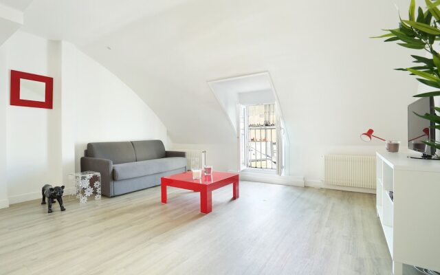 Apartment Ponthieu - Champs Elysées