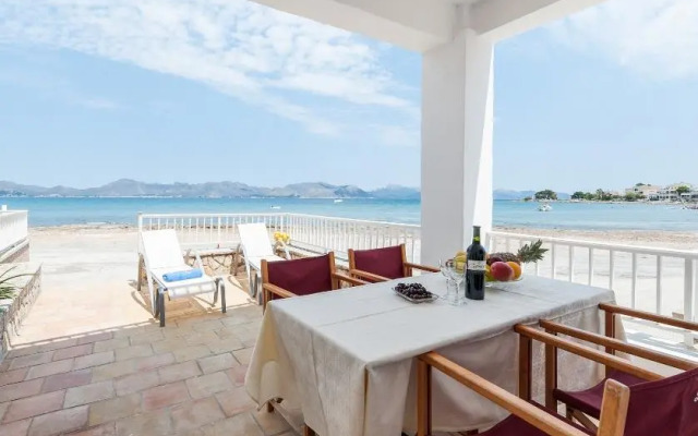 Passeig Voramar  63 Holiday House