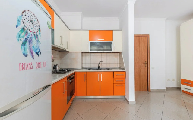 Orange Seaview Studio