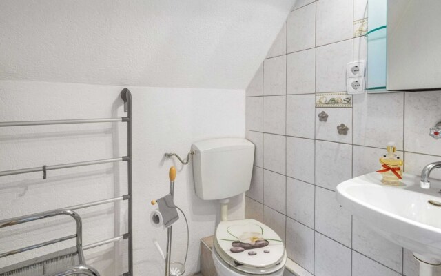 Cozy Apartment in Lichtenhain With Garden