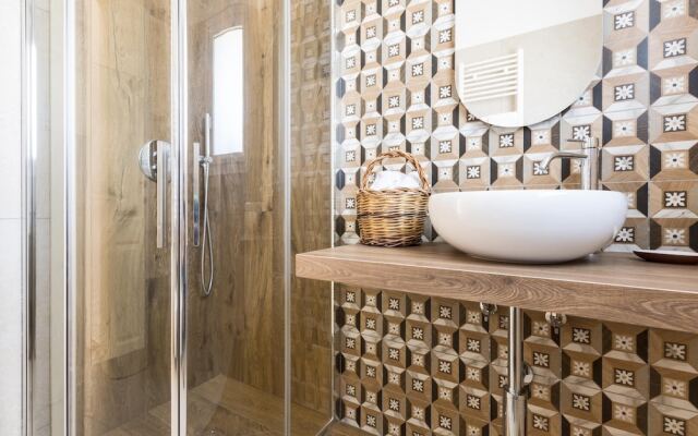 3843 Petricore - Trilocale by Barbarhouse