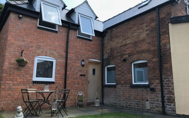Beautiful Coach House