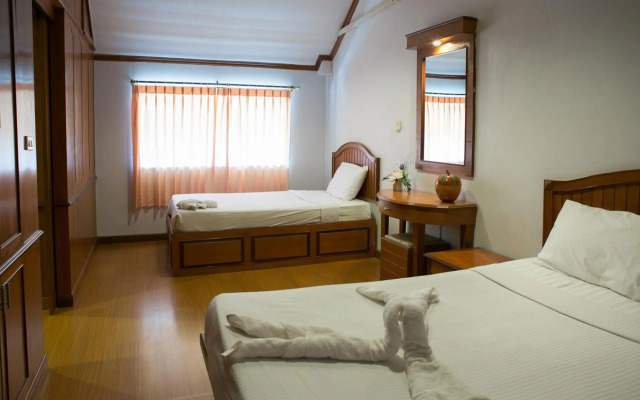 Haadrin Resort