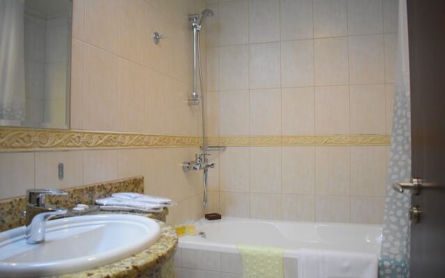 Spacious 2 BR Apartment Princess Tower