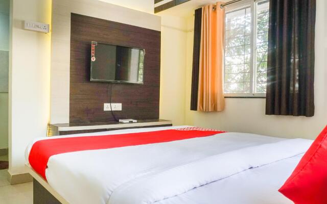 The Guest House by OYO Rooms