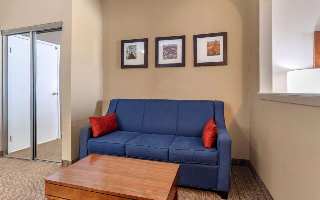 Comfort Inn DFW North-Irving