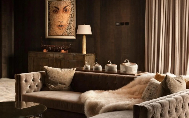 Kinloch Manor & Villas