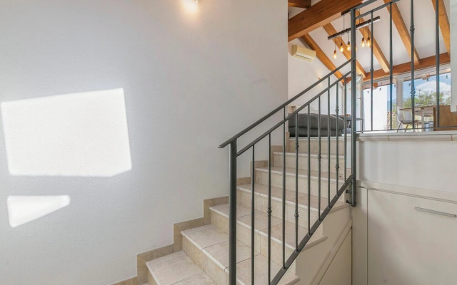 Riva's Rooftop Retreat