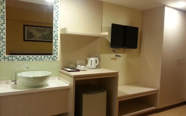 DZH Health Resort Club