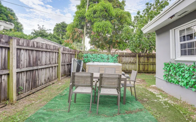 Hollywood Hideaway: Close to Dtwn & Beaches