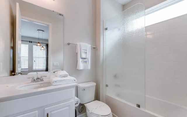 Phenomenal 8B 1810s Villa with Pool, Spa & Movie Theater