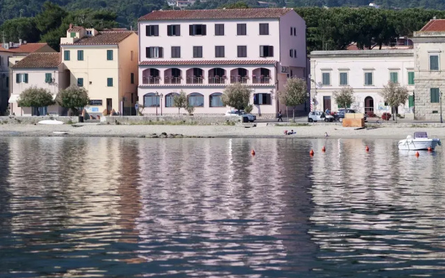 Hotel Marinella