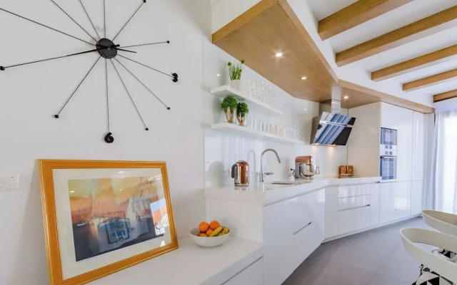 Villa Stone Pearl