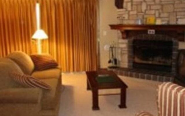 Les Manoirs - Tremblant Resort Lodging