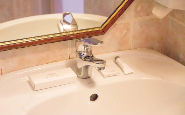 Парк-Отель Май