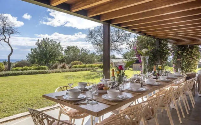 Rural Hideaway Villa in Stcarlos