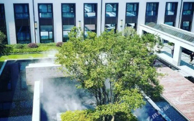 Yooler Resort Hotel