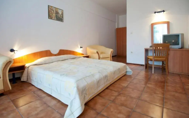 Regina Hotel