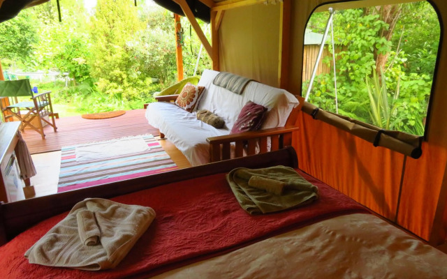 Omarama Oasis - Permaculture Glamping