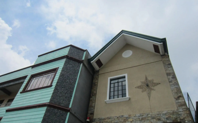 Lyn's Do Drop Inn Transient House