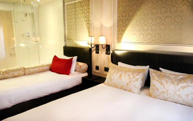 Le Montmartre Saint Pierre Hotel