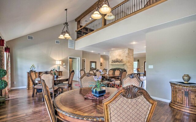 Luxury Custom Retreat: 110-acre Private Ranch
