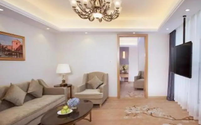 Starway Hotel Zhengzhou East Railway Station