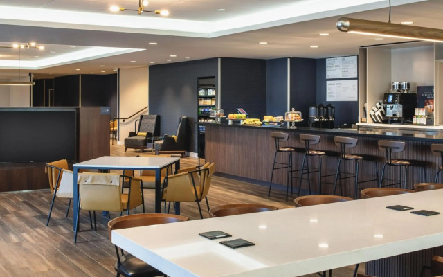 Courtyard by Marriott Santa Cruz