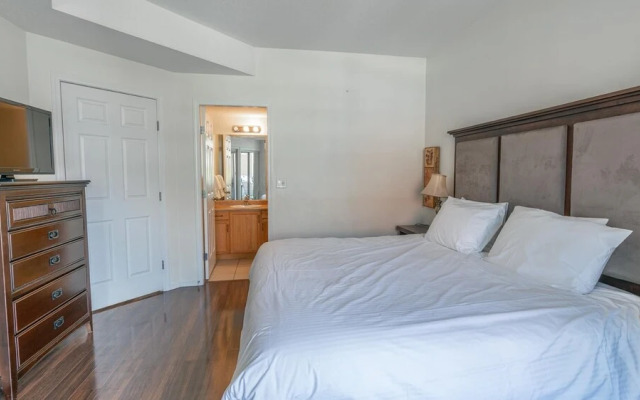 Two Bed Two Bath Two Pools