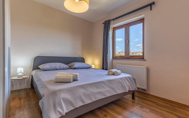 Awesome Apartment in Pula With Wifi and 5 Bedrooms
