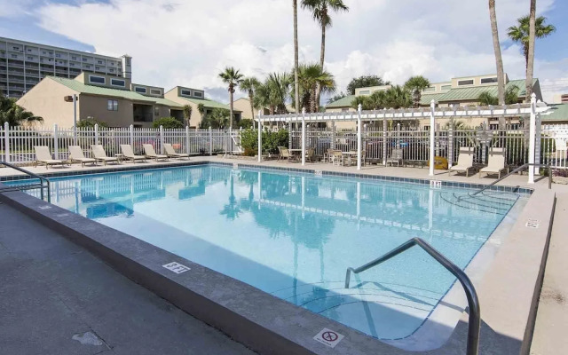 Shoreline Garden Townhomes #31 - Linger Longer