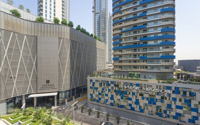 Bright 2BR by Burj Khalifa-gym/pool by Belvilla