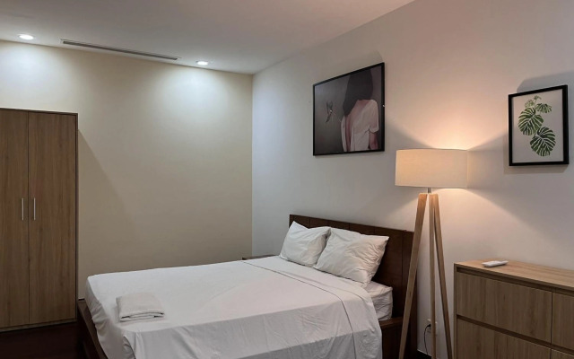 Vinhomes Royal City Luxury Apartment 3 Br