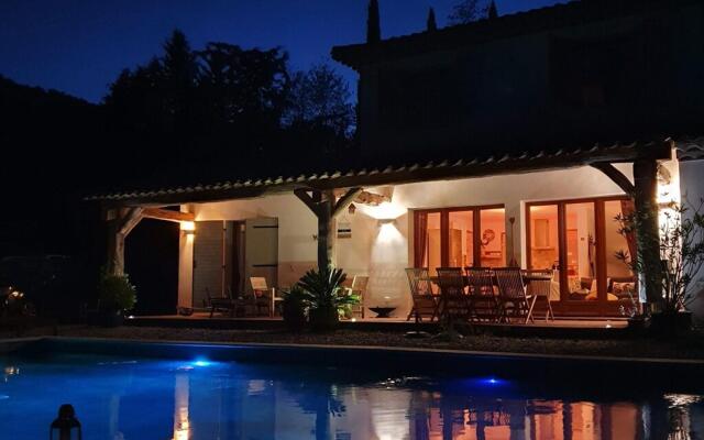 Classy VIlla in Bargemon with Private Swimming Pool