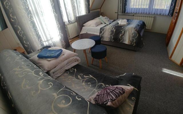 U Hani w pobli?u Gor?cy Potok i Termy